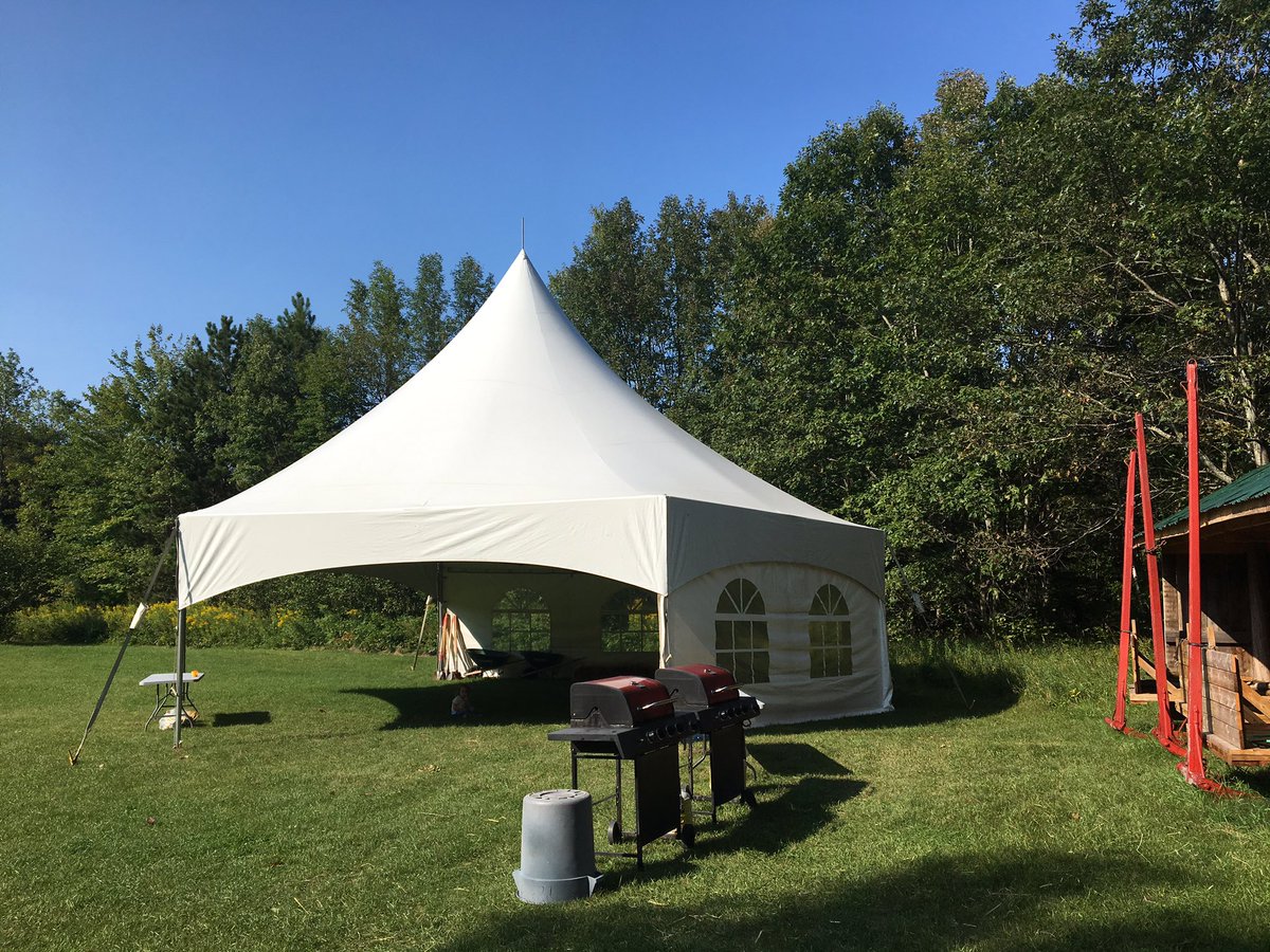 trollwag's tweet photo. Preparing to welcome our grade 11s tomorrow at the @LakefieldCS Northcote Campus!#Orientation2017 https://t.co/nvuJPgSW4X