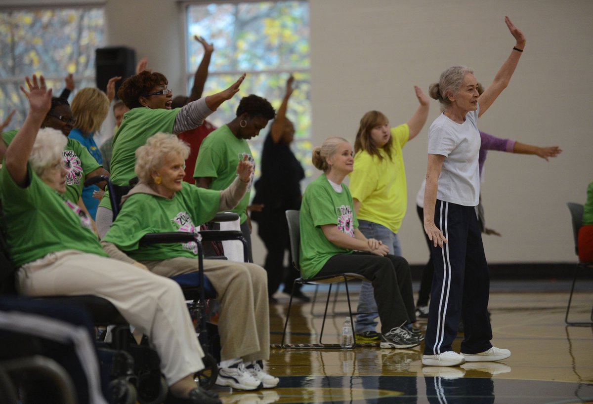 NCHPAD's tweet photo. Celebrate #Go4Life Month w/ @NIAGo4Life by moving more! Be sure to include all 4 types of exercise! https://t.co/ZovJ4mML8k https://t.co/SLdFZKm00U
