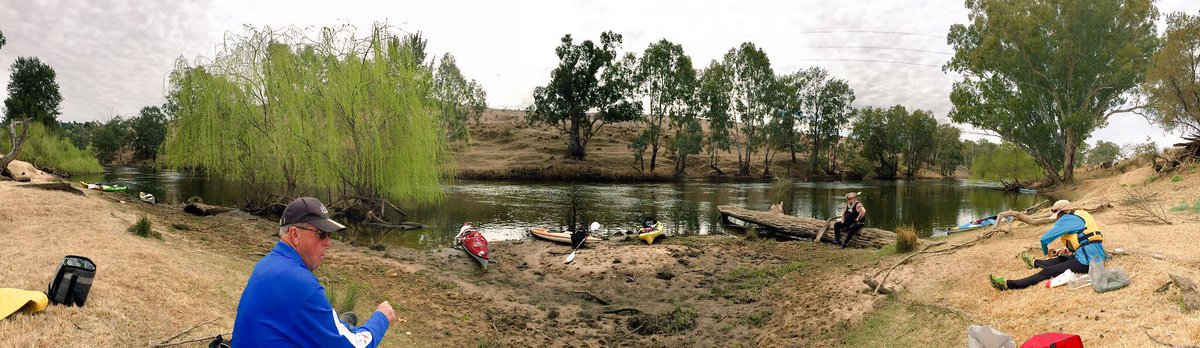 WomDomNom's tweet photo. @WomDomNom - where friends come together and make magic happen, 3 spills, lots of thrills #reccepaddle #riverrescues #fun #friendship https://t.co/IMR2jz5Ijt