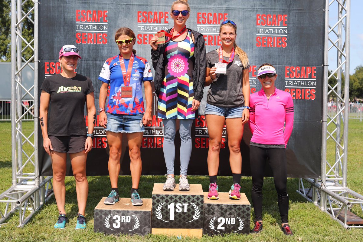 sarahhaskinstri's tweet photo. Thank you to @EscapeSeriesTri for a great race production at #nationstri and congrats to all the lovely ladies sharing the podium with me! https://t.co/1B3J80uYT4
