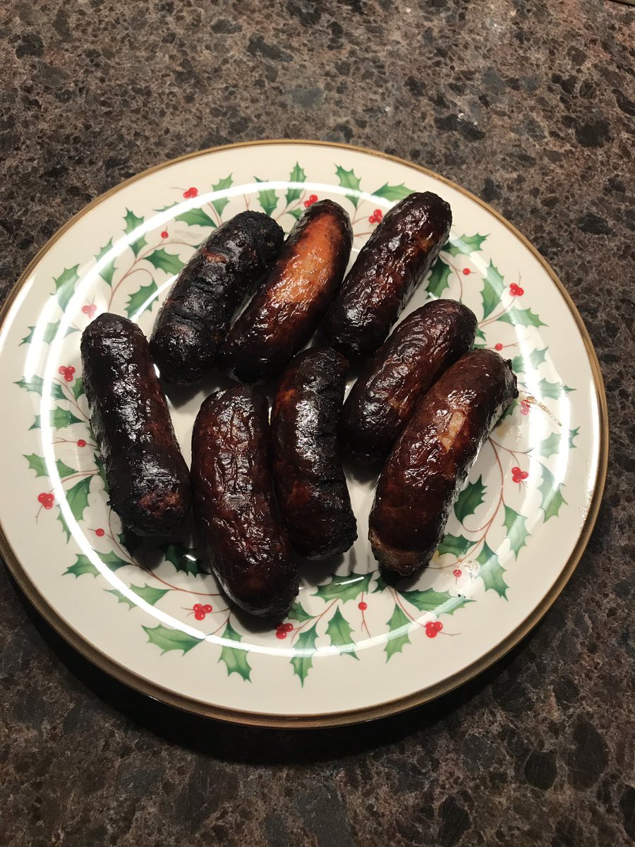 EricG1213's tweet photo. @ScottHanson @Wes2CK burnt the brats b/c I was inside trying to watch red zone. https://t.co/a3RPWM8FHi