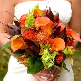 Autumn is fast approaching...so we are embracing the gorgeous colours that blend beautifully. 🍁🏵 #AutumnIsComing #autumnwedding #wedding