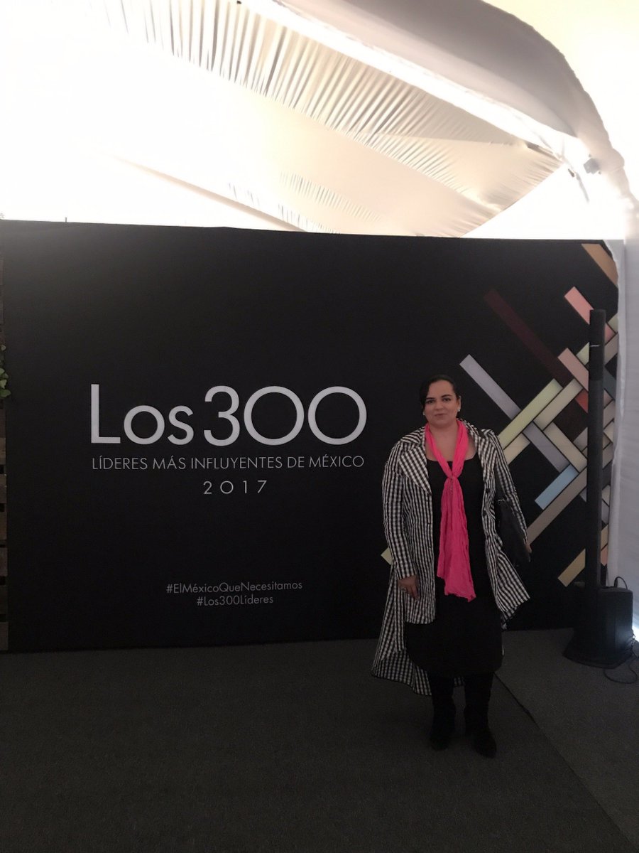 StrategyMec's tweet photo. Nuestra Directora General en la comida de Los 300 Líderes más Influyentes de México 2017. https://t.co/kttypDvOoK