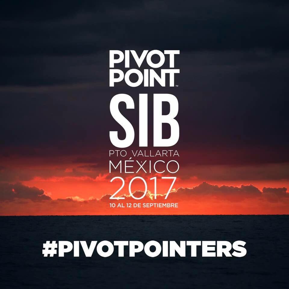 ErikaTamaura's tweet photo. La mejor estilista, Astrid Bayliss en @PivotPointMX #SIB2017 #PivotPointers #PuertoVallarta #Sonora #Cajeme 😘 https://t.co/6gOv6hDjg9