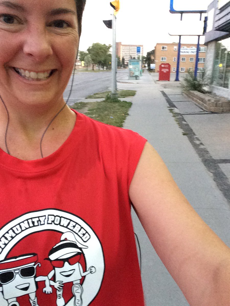SallySarachman's tweet image. Total dork when it comes to selfies, however it&apos;s not everyday I jog in #Winnipeg sporting my new @RunningRarebits shirt. #GoRarebits