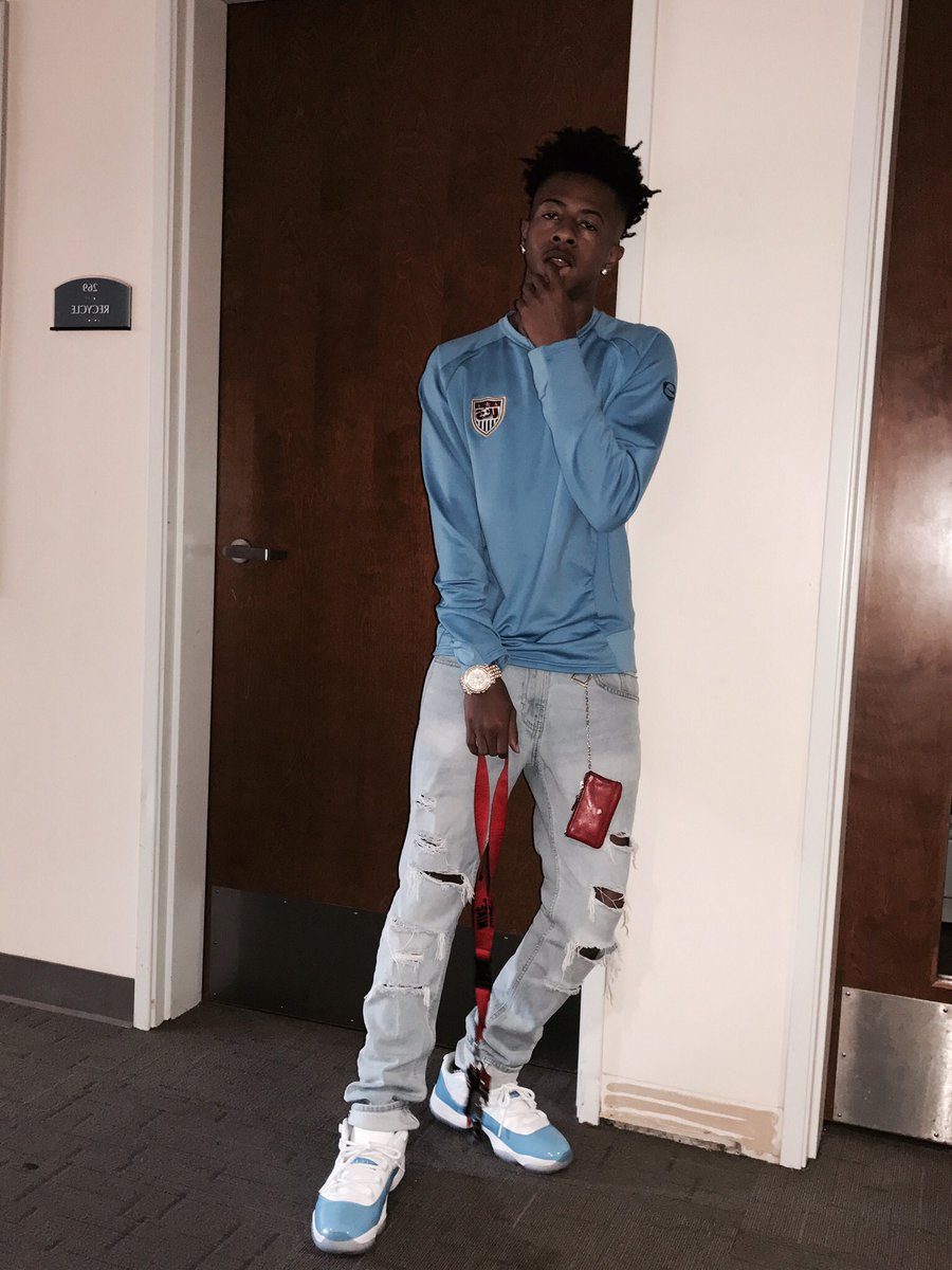 TAY__Boogie's tweet photo. "Never knew my location always getting itchy" 🦇😈🤑 $MPG #wssu21 https://t.co/92ghjF4E84