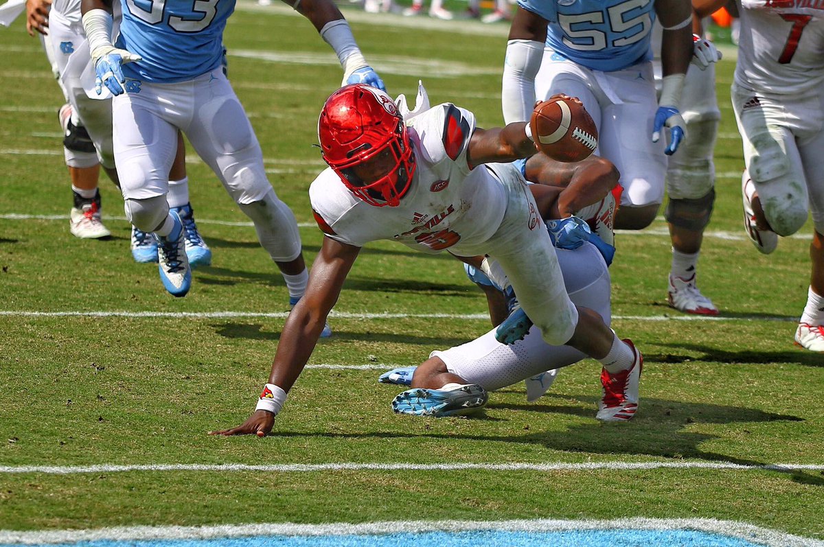 wncaudill's tweet photo. @Lj_era8 doing his thing. @UofLSheriff50 https://t.co/qs65ysJ4zA