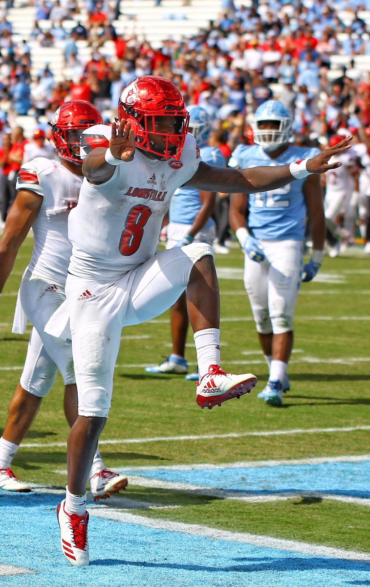 wncaudill's tweet photo. @Lj_era8 doing his thing. @UofLSheriff50 https://t.co/qs65ysJ4zA