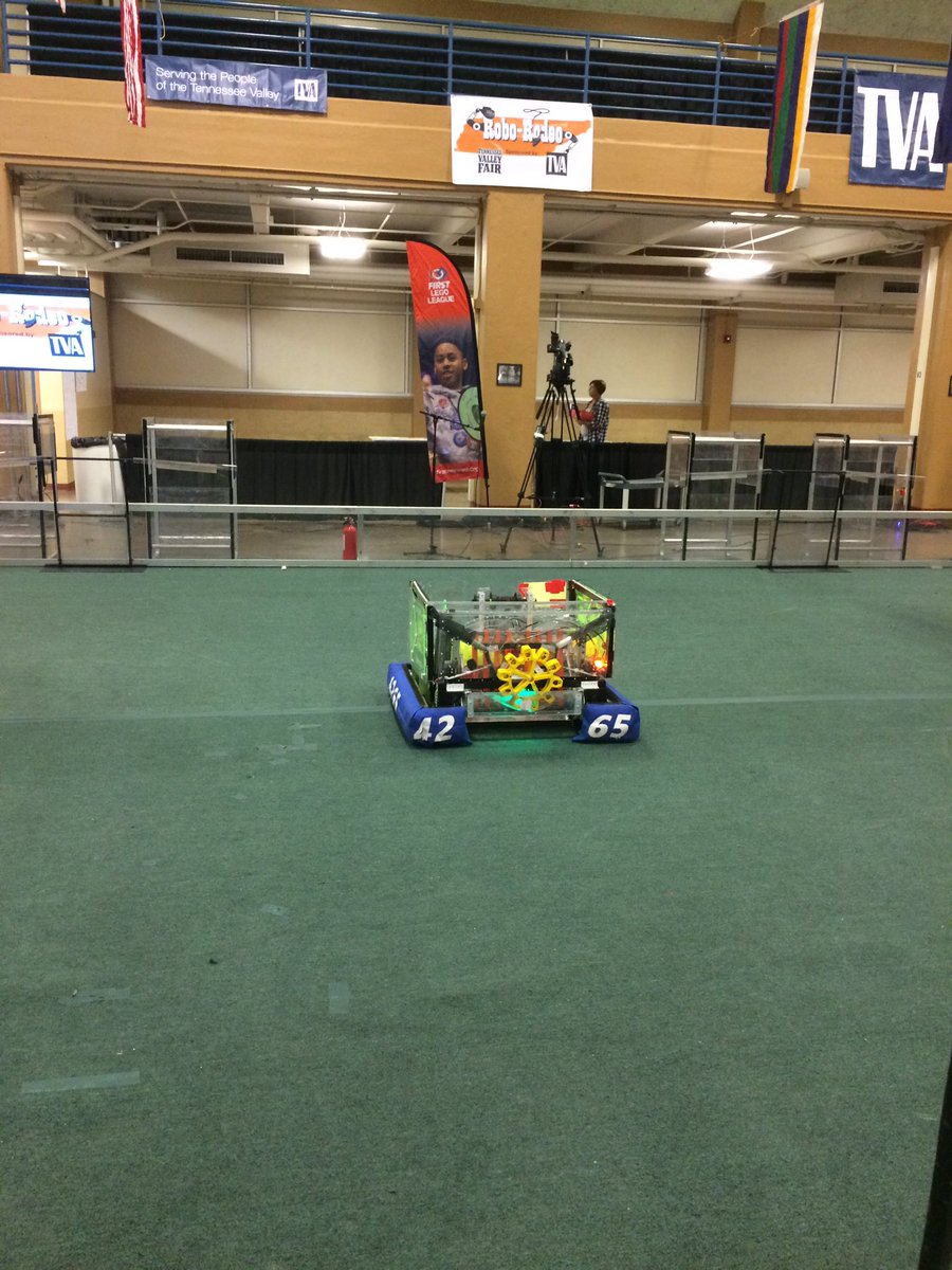 frc4265's tweet photo. Ready for demos and STEM Night at the Tennessee Valley Fair Robo-Rodeo! #omgrobots @TNFIRSTrobotics @TNValleyFair #RoboRodeo https://t.co/FiLPwGKdXQ