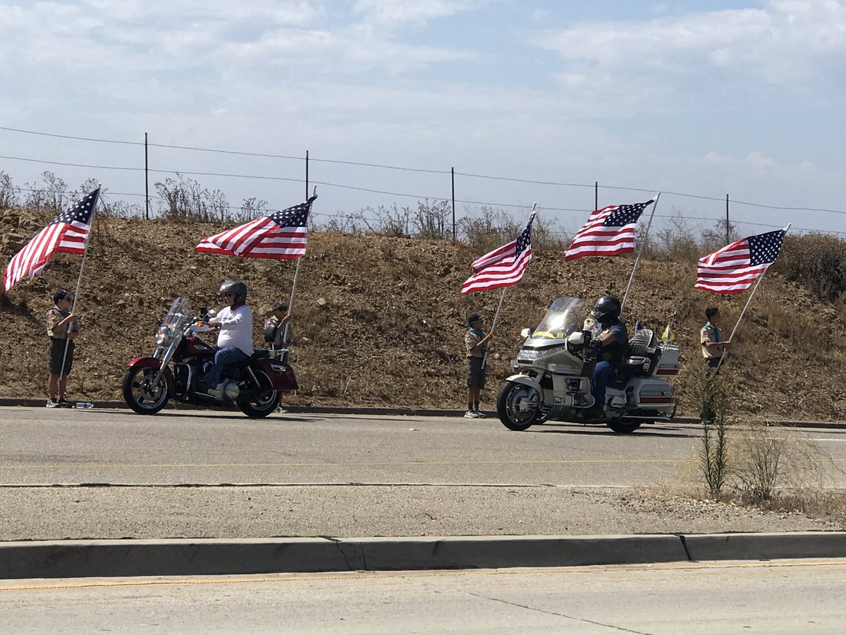 BuWaves's tweet photo. Great day honoring Army Cpl. Zac Gore @whiteheart @mnmomalibu @RyanSawtelle #ridetotheflags #Veterans #pepperdine #Malibu https://t.co/M8g0zca46i