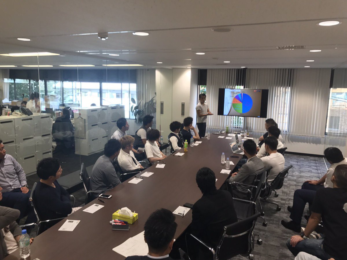 ko012341's tweet photo. ビットコインバブルのこの時代に

ビットコインを持ってないのはもうやばい？

QRコード登録とリツイートでビットコイン無料プレゼント。

すぐに送りますよ〜

あなたも、ゼロから一へ。 https://t.co/rdgsSqmKTn