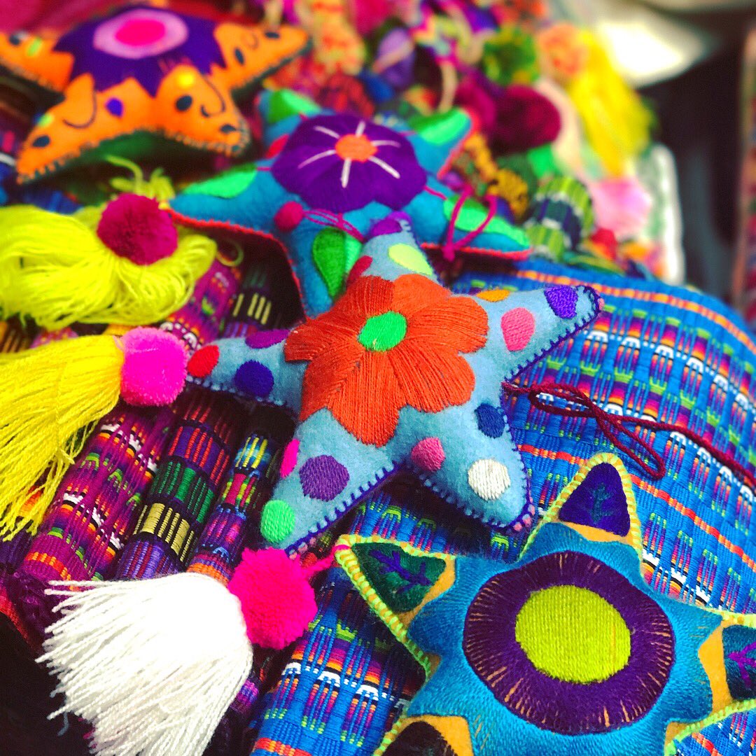 lemishmash's tweet photo. #México #mexico #MexicoCity #laciudadela #MexicoLindoyQuerido #colors #colores #colorful #hurricaneirma2017 #Irma #love #amor #HereWeGo https://t.co/bU40hWiL2I