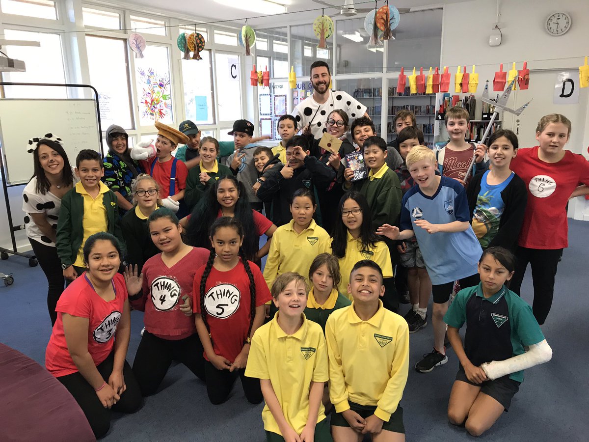 JaimeeHutchens's tweet photo. #TeamEWPS Book Parade @ermington_west #2017_Teampablo https://t.co/zp6PyVFORu