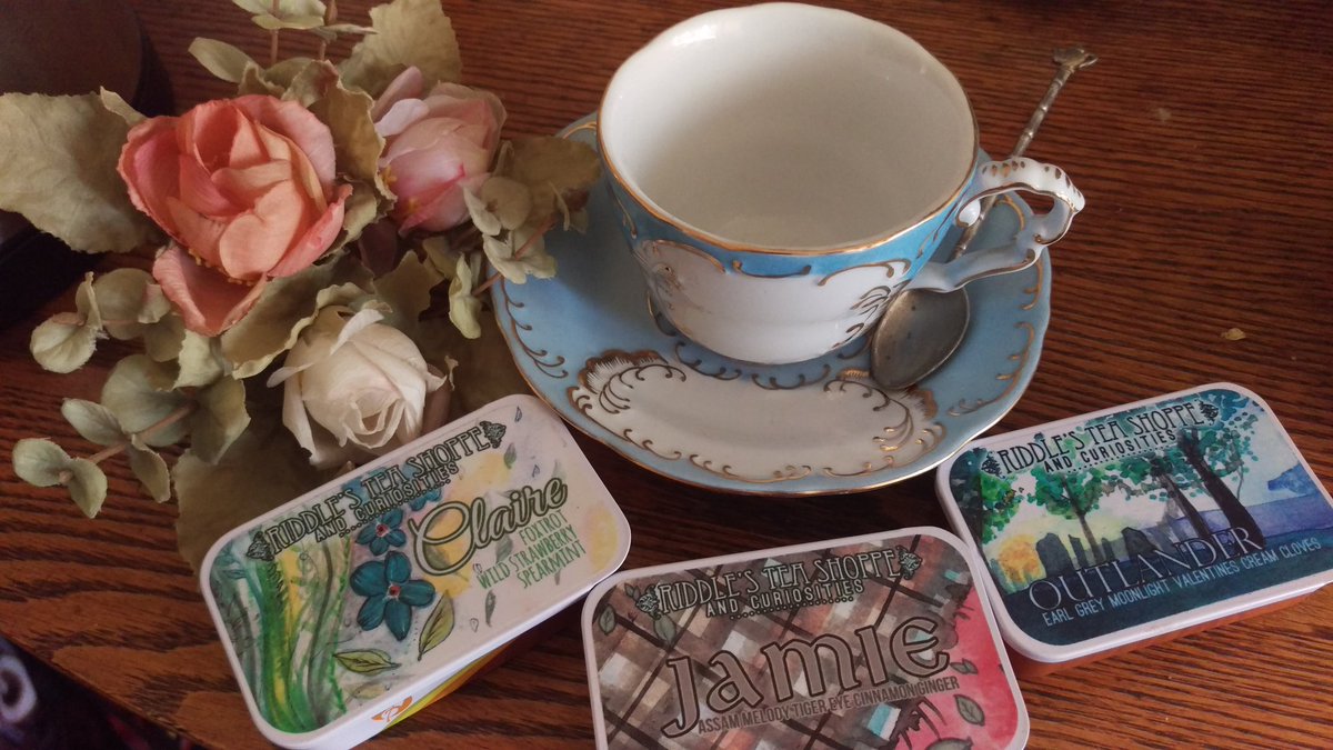 NovelStrumpet's tweet photo. Hmm...so which brew from #riddlesteashoppe do I enjoy as I wait for #outlanderseason3 on west coast? 🍵 https://t.co/o5wC37J1cQ