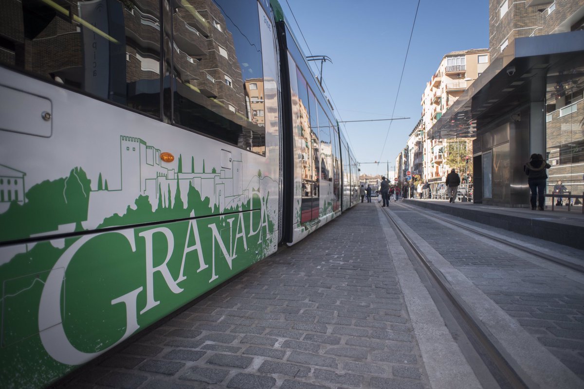 MetroGranada's tweet photo. El próximo jueves 21 de septiembre a las 12:00 h comenzamos el servicio comercial del #MetroGranada. Os Esperamos. https://t.co/bNI7EZJjtw