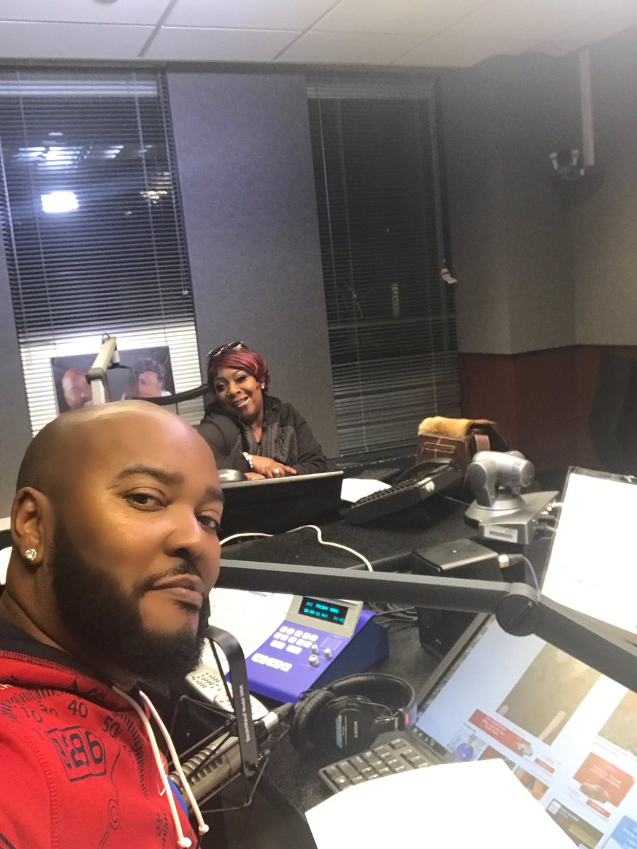 ryancameron's tweet photo. A million RT and ♥️ s! If you dragging from that @AtlantaFalcons win but you still gotta #RiseUp and go 2 work 2 day! https://t.co/5AyOXgAvpl