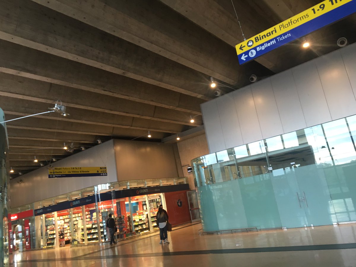 esaudiscisogni's tweet photo. Oggi inizio l'università.
ANSIA https://t.co/ffuPMQGcva
