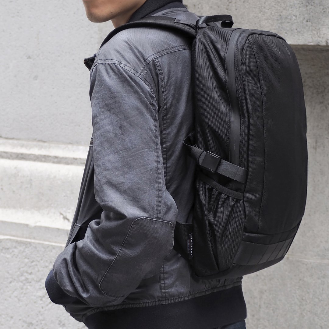 Carryology tweet media