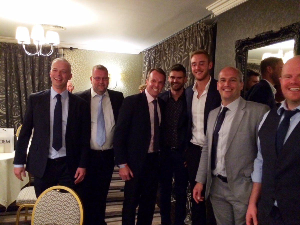 Hoping for another winning team photo today <a href="/TheBroadAppeal/">The Broad Appeal</a> golf day with <a href="/StuartBroad8/">Stuart Broad</a> on the Brabazon <a href="/TheBelfryHotel/">The Belfry Hotel & Resort</a>