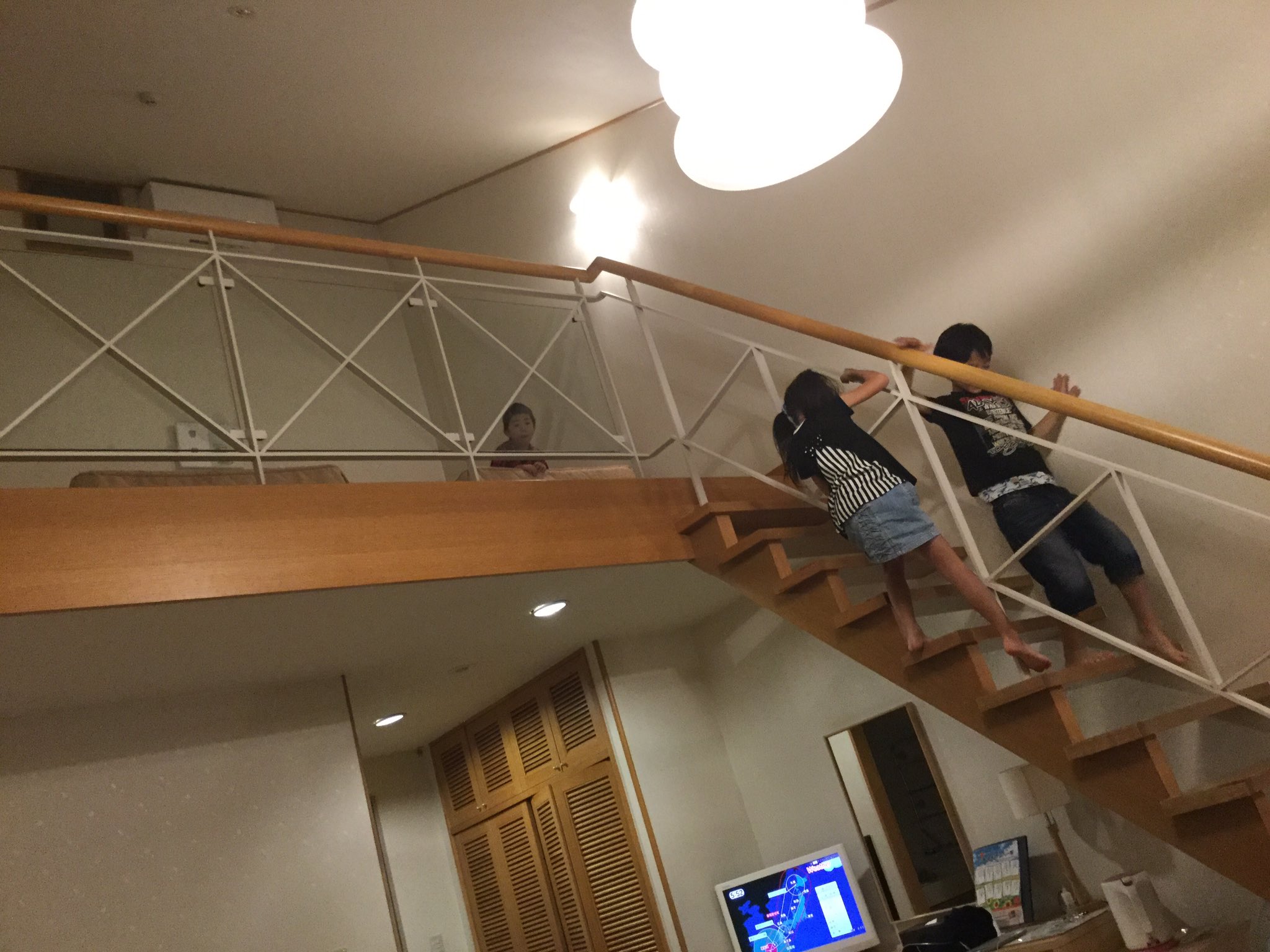 Nakamaru Shudo 家族旅行 草津温泉 高校生の帰宅待ち午後二時出発 小雨 群馬県 四季倶楽部アイソネット草津 三菱地所の社内起業である四季リゾーツが運営し お手頃価格でも手の込んだ料理 施設は清潔 珍しいメゾネット型がここを選んだ理由