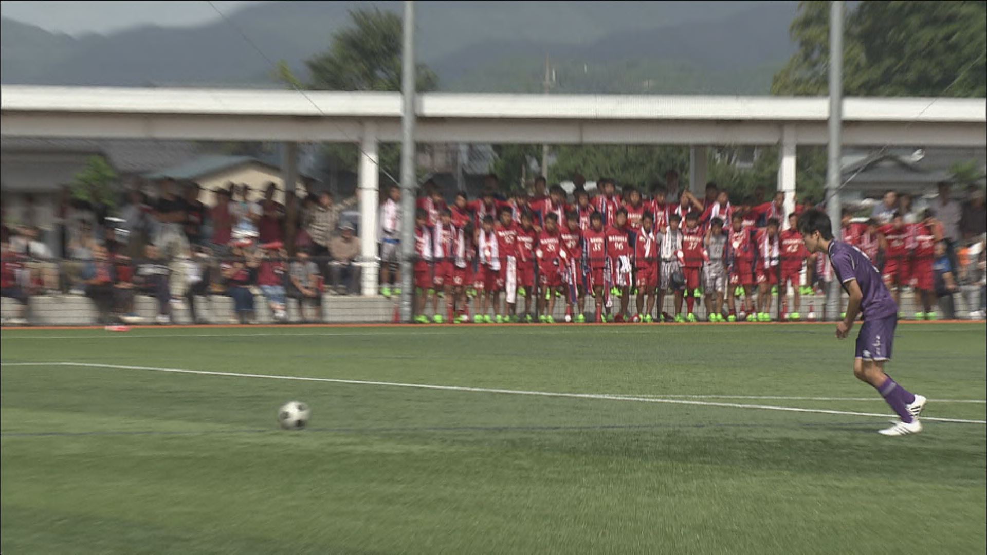 おじゃまっテレ きょうのニュース 全国高校サッカー選手権の県大会は シード校が登場 今シーズン ２冠 の優勝候補 丸岡が初戦敗退するなど 波乱の展開となっています 動画はこちら T Co K1yv2ra9hk おじゃまっテレ 福井 高校サッカー