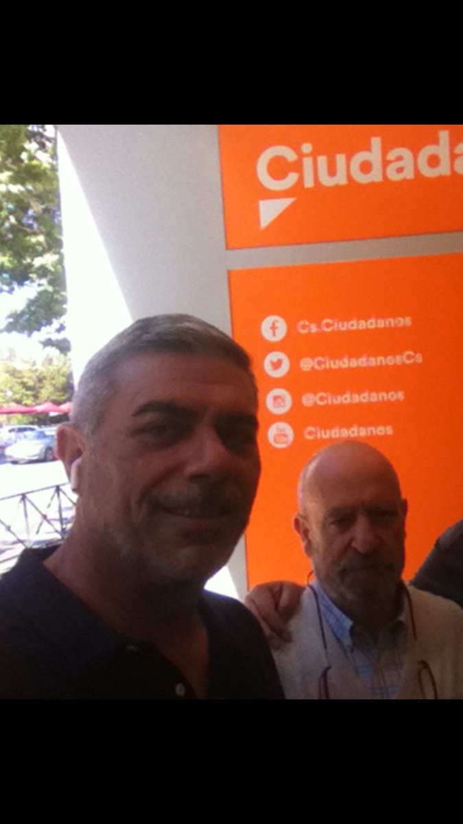 SANTIMIRA1's tweet photo. En recuerdo a Eduardo González, Coord.Nac.Agricultura de @CiudadanosCs . Una gran persona. Vocación, entrega y compromiso su norma.
DEP. https://t.co/591Eljr1NE