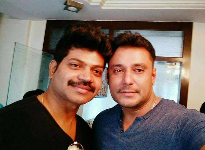 Vinnod Prabhakar (@prabhakarvinnod) on Twitter photo My Frist Tweet...
Thank you So Much <a href="/dasadarshan/">Darshan Thoogudeepa</a> Brother, For supporting mi & Krack Team,
Love U 'D BOSS'
With Ur TIGER. My Frist Tweet...
Thank you So Much <a href="/dasadarshan/">Darshan Thoogudeepa</a> Brother, For supporting mi & Krack Team,
Love U 'D BOSS'
With Ur TIGER.