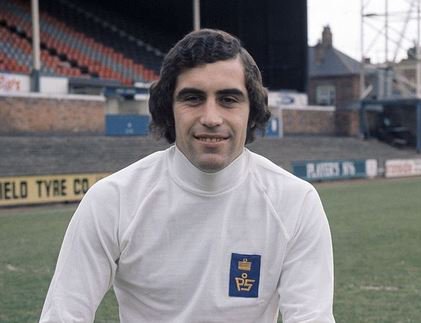 Happy birthday to England\s most capped player of all time, goalkeeper Peter Shilton, who turns 68 today! 