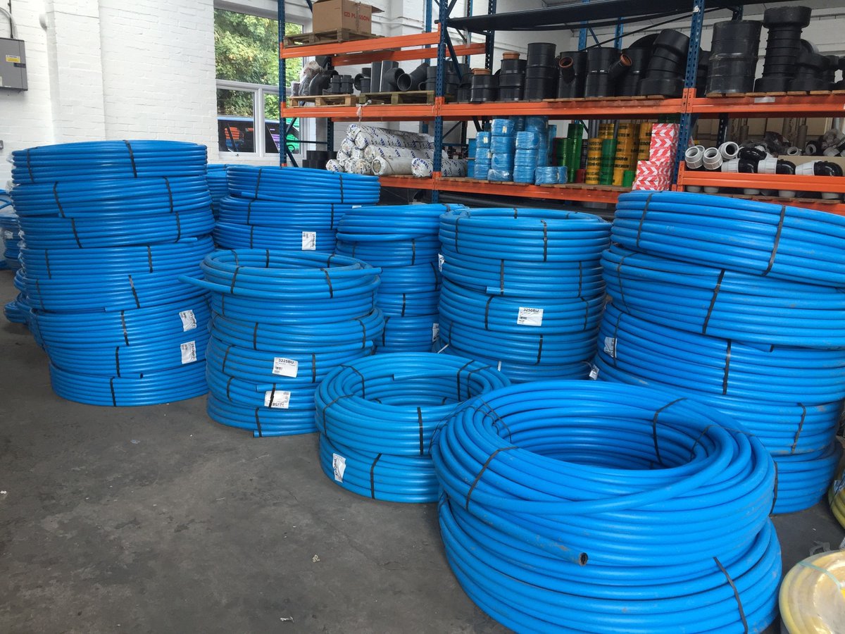 RoudenGroup's tweet photo. Buy Blue MDPE Pipe from us: https://t.co/irbeVmBBFF #waterpipe #bluepipe #supplies #sussex #kent #construction #groundwork https://t.co/ENOOIgr1A5