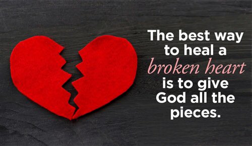 My heart is. Escape please don`t break my heart текст. Брокен харт песня. You broke my heart. Цитаты с разбитым сердцем.