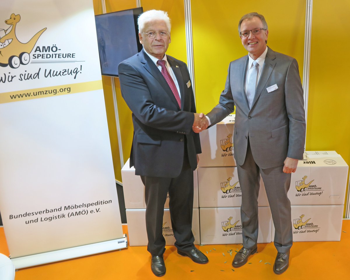 Frank Schäfer ist neuer #AMÖ-Präsident: tinyurl.com/y8gk76k2