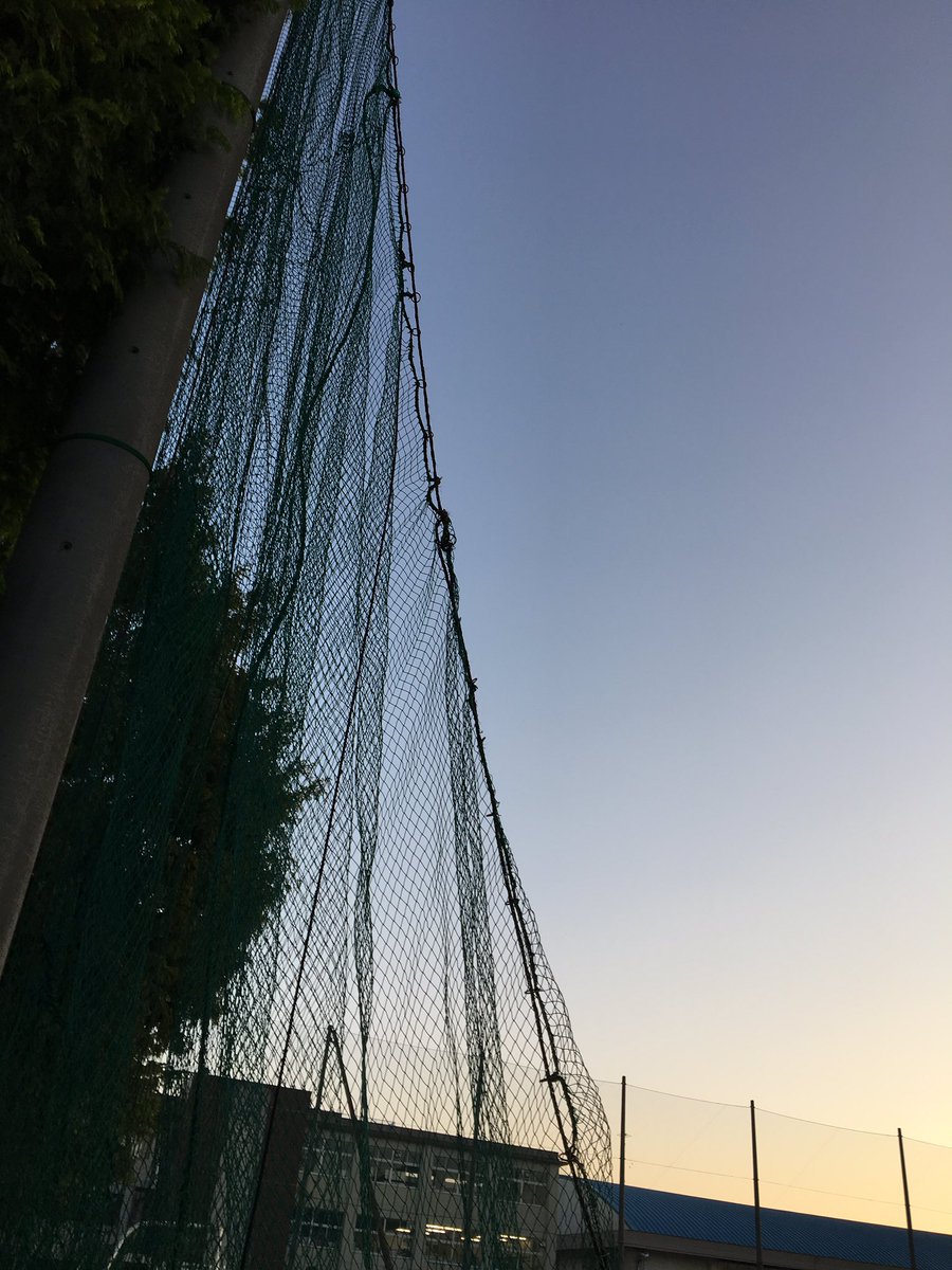 ワイヤー切れた笑笑
明日からサッカー部にボール行き放題です！
注意してください⚠️