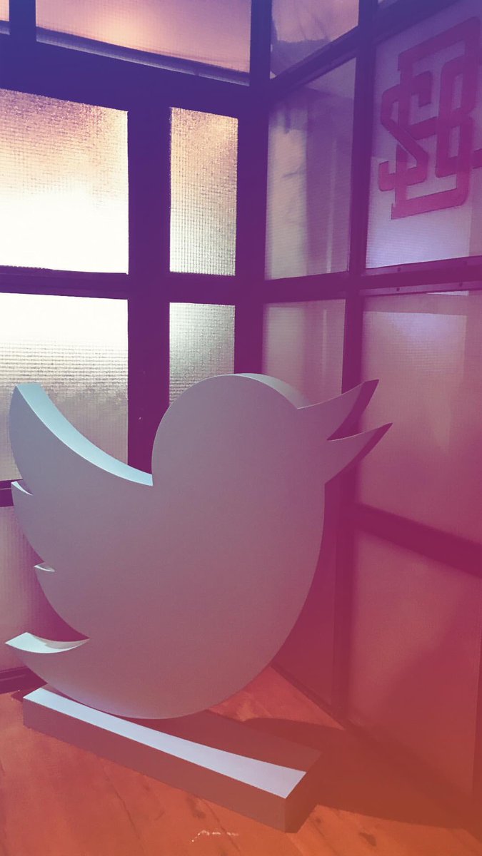 Silliss's tweet photo. Fun &amp; games at the #TweetandChill event at #Brunswick 🤗😍👌🏻#Twitter #events #eventprofs https://t.co/ZJB6F2iNV3