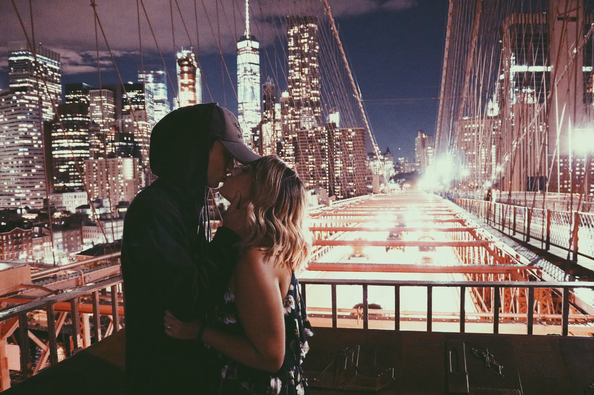 _isabellayun_'s tweet photo. if we don't take a kissing picture anywhere we go then did we really go? lol https://t.co/ZsJhZsXDnc