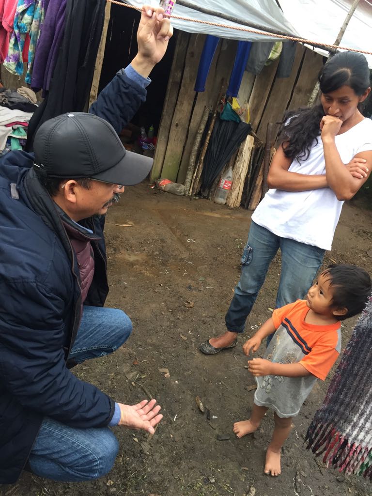 ArturoFGrande's tweet photo. 45 personas ya se encuentran en el refugio temporal #Amixtlan @SGGPuebla @TonyGali #PueblaSigue https://t.co/qZeWGCBveV