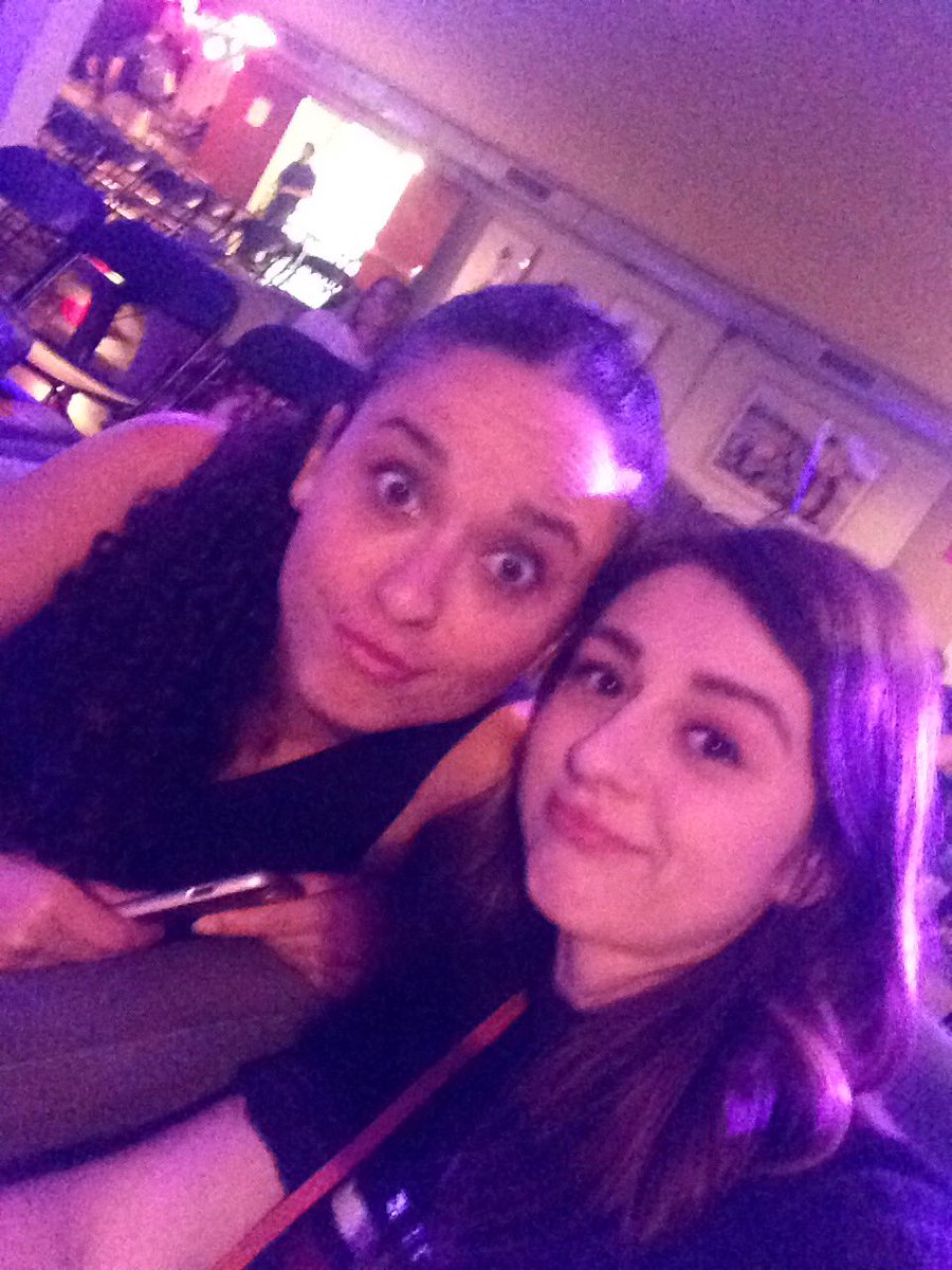 Seeing the incredibly talented <a href="/Alexaroserusso/">Alexa Russo</a> at #ucbsunset with <a href="/jessicaperry63/">Jessica Perry</a>!🙌🏻❤️ #improv #thebigmess #messhall #bevel #sexyandweknowit