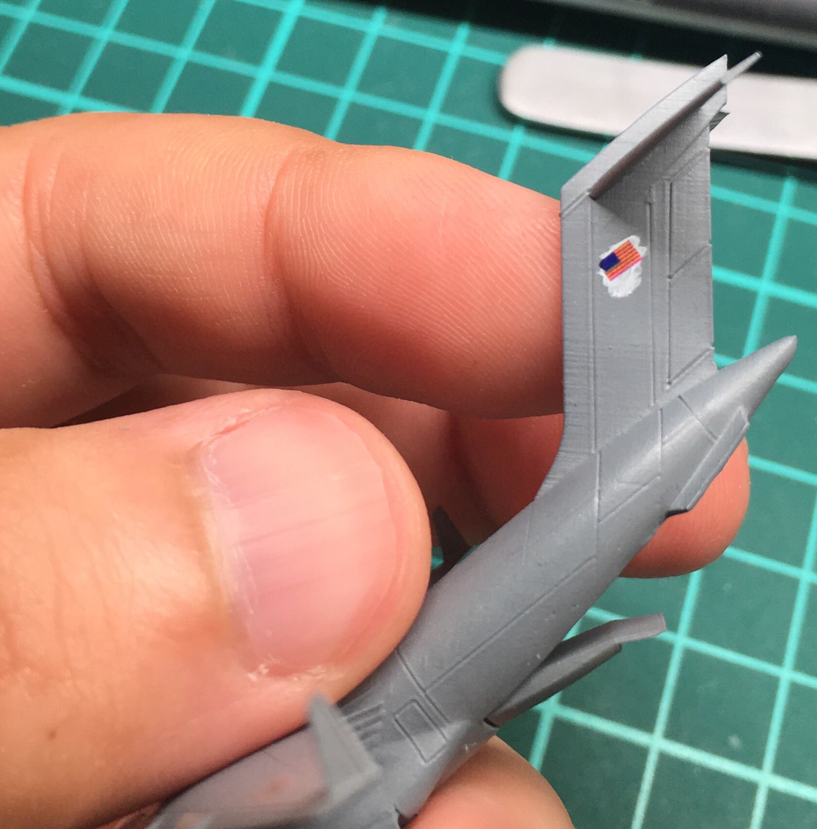 ゆら Wf21aはなかった レーザー自作デカールで白 印刷可能な機種使ってないとか Mdで白地つくるの面倒な小さな場所とか 下地をエナメルで塗ったあとにデカール貼り付けて その上から余分をエナメルシンナーで拭き取るとそこそこ楽