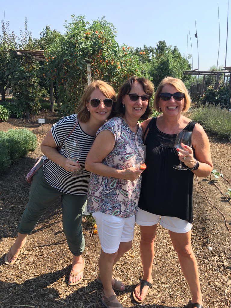 monjkir's tweet photo. Celebrating Denise Loomis in Napa. Happy Retirement, Denise!!! Thanks for all your contributions to Principal!! https://t.co/9bM75PCsOY