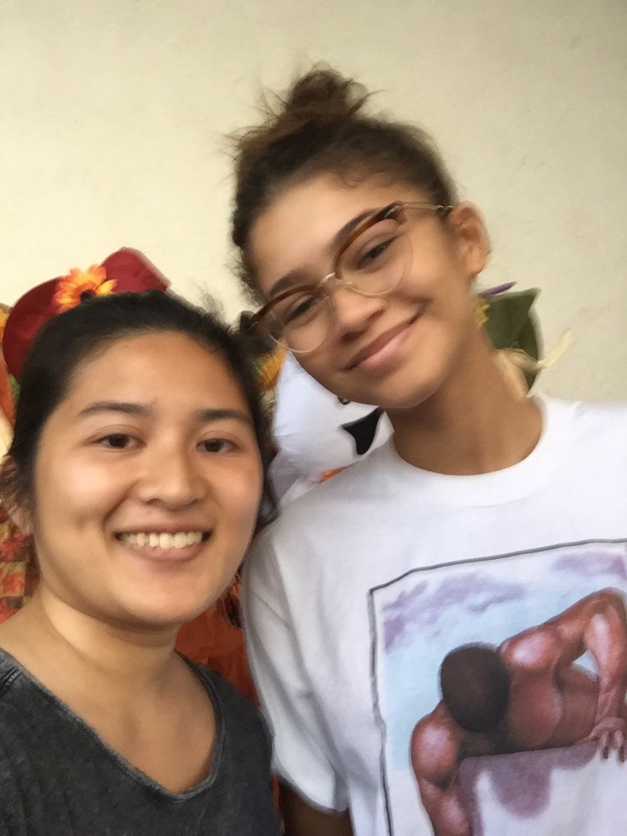J_Nics11's tweet photo. Randomly saw Zendaya today! She is  queen!! I love her! https://t.co/QvURpzbePI