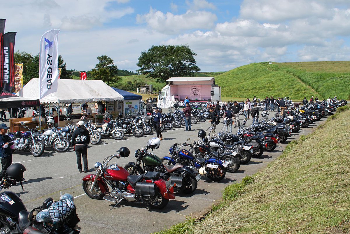 yamaha_bike's tweet photo. 9月3日(日)に開催した #スターミーティング に北海道長野九州3会場で
・スターシリーズ1,380台
・スター以外の二輪車655台
・来場者数2,325人
と、たくさんの方にご来場いただき、本当にありがとうございました★
https://t.co/IXxrAOuLt6 https://t.co/5qflZmA7Jm