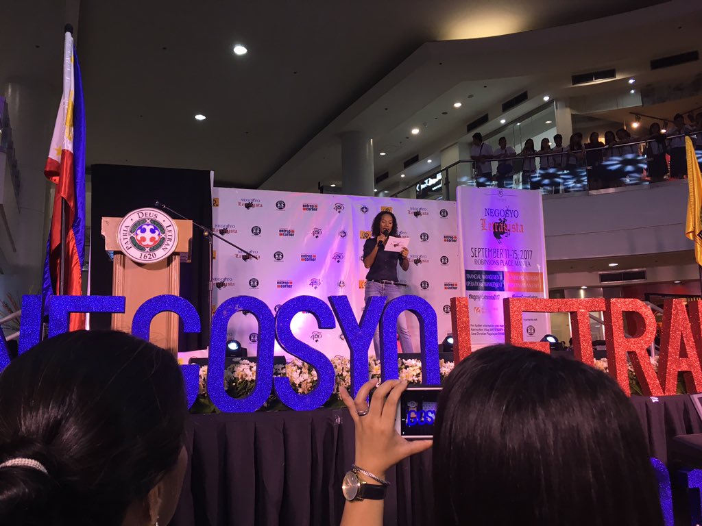theklmanuel's tweet photo. Wilma Doesnt is hosting the event. π
#NegosyoLetranista2017
#EntrepCornerLetran https://t.co/y4Bcz4cVXE