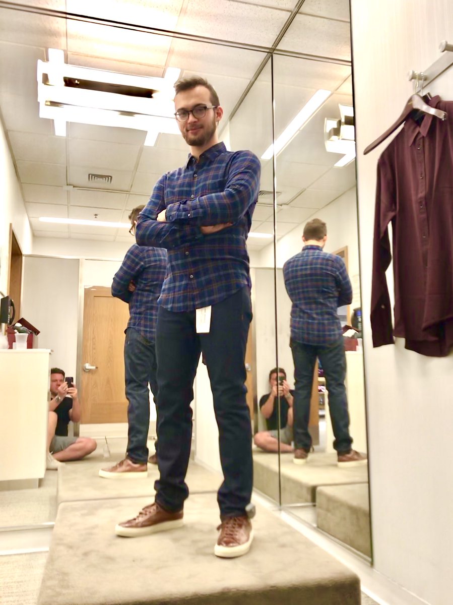 TylerFlorence's tweet image. Took my very adult looking son Miles Florence shopping today for his “Office Look” #GrownAssMan #TechKid