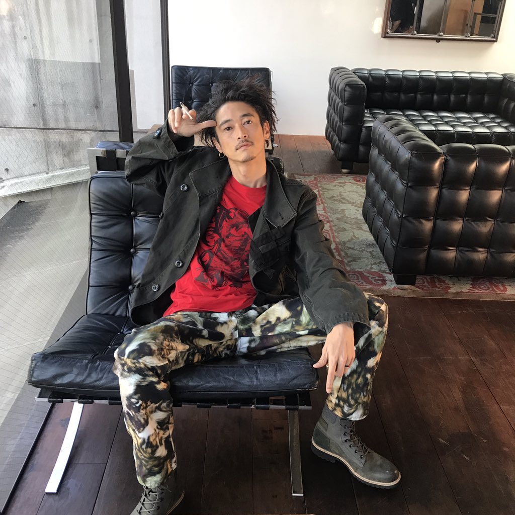 窪塚洋介さんが選んだのはX25 G-Star Elwoodのアフリカン ワイルド 