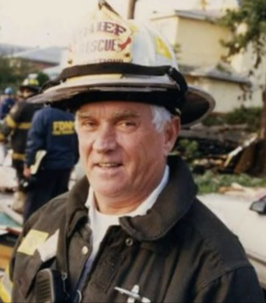 BillyBaldwin's tweet photo. My friend Chief Ray Downey
FDNY Chief of Special Operations
Led Oklahoma City bombing rescue
Killed leading 9/11 WTC rescue
#NeverForget911 https://t.co/4P6Ky3mtsp