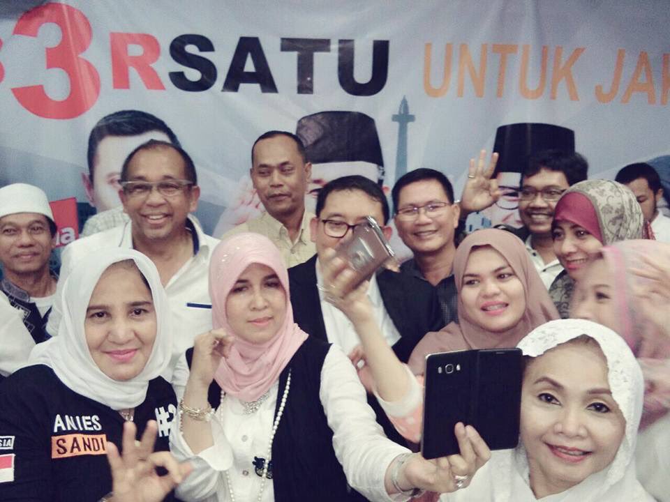 NapiPKS's tweet photo. Setelah "Tercyduk" akhirnya "Terkuak" sp saja di blkg Saracen https://t.co/0nOHIstNsW