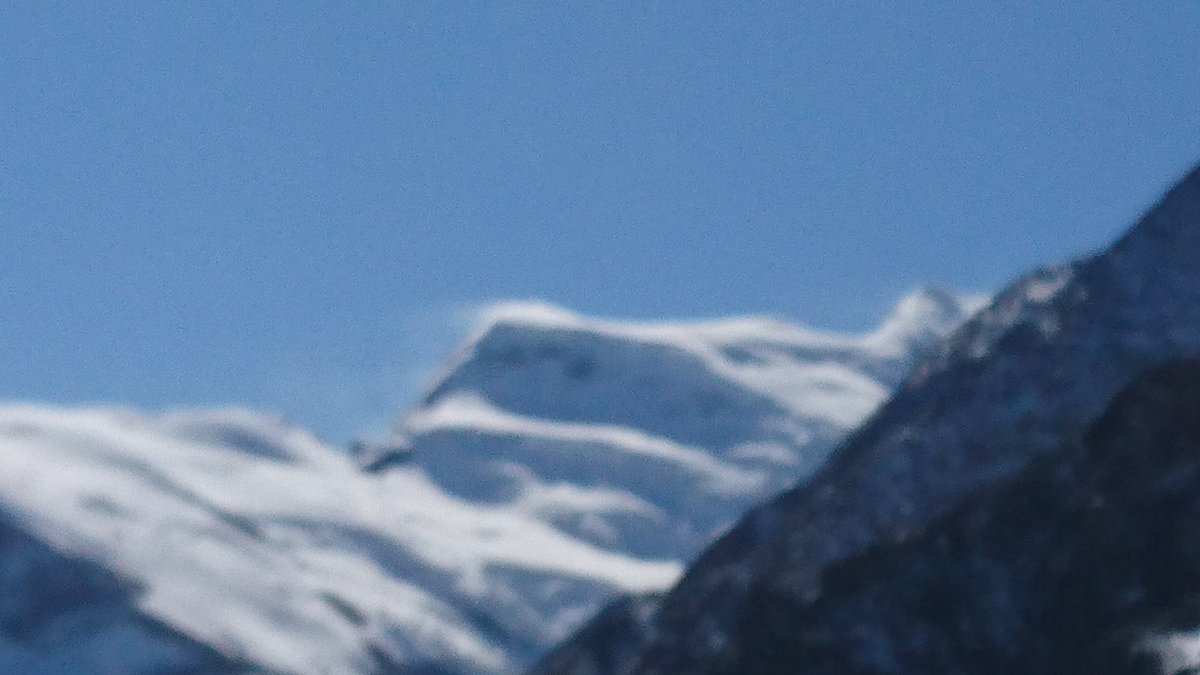 RushmoorRebel's tweet photo. #TopStop today at 2650m looking down on CabDePanossiere the magnificent #GlacierDeCorbassiere at the foot of #GrandCombin https://t.co/MetCB5T5wv