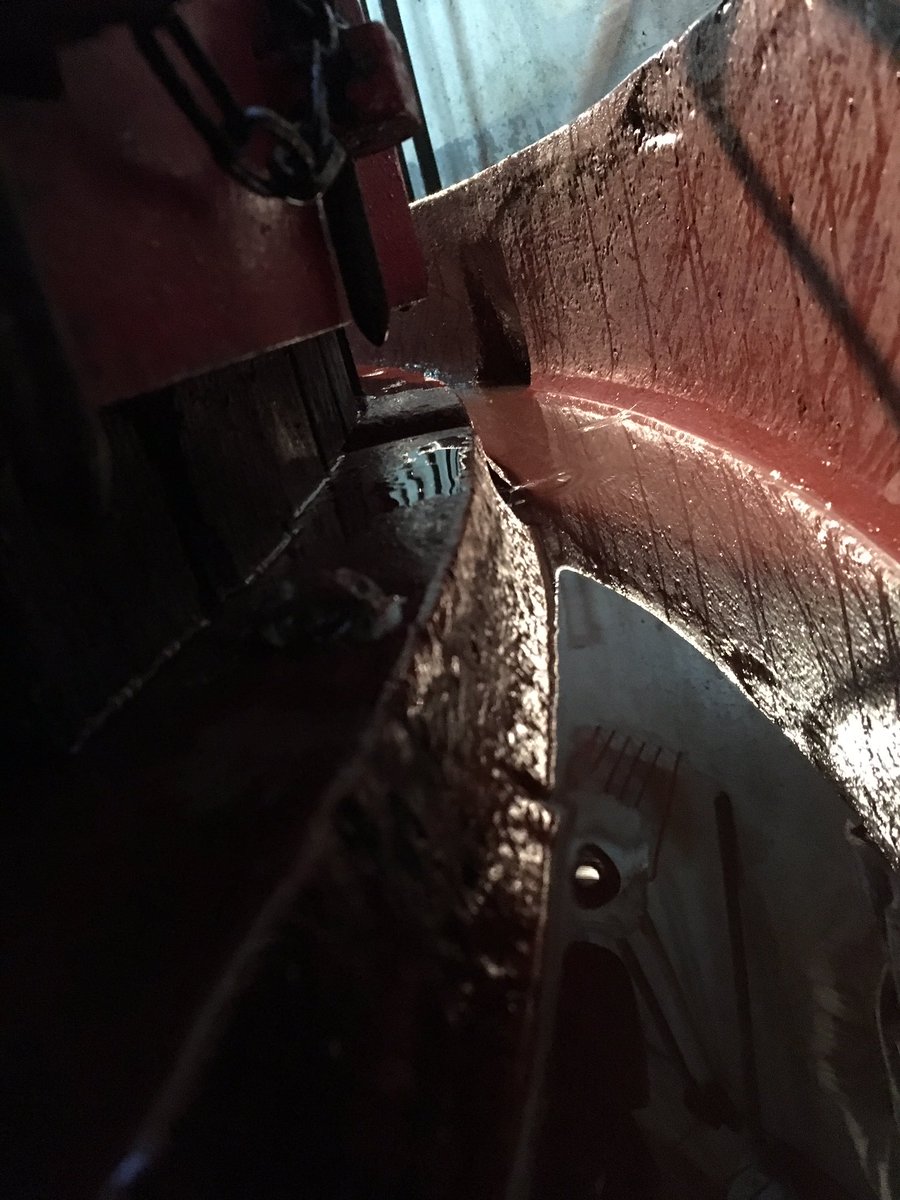 Fin de vendange avec un millésimes à la clé espérons #récolte #Chardonnay #vendanges2017 #oenotourisme #champagne #harvest17 #vigneron 🍇🍾