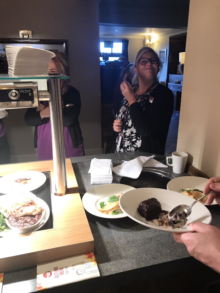 hselle2412's tweet photo. @LiamG1703 @traceybish @WeAreSUGM @amym1967 Great new menu cook off #piesandpints https://t.co/5YNVmInn4Z