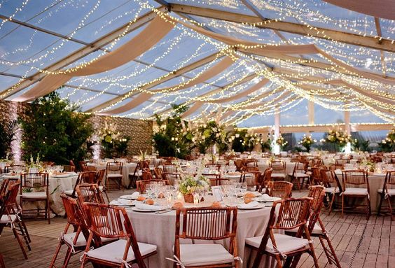 ConOtroRollo's tweet photo. ¿Conocéis las últimas #tendencias en #sillas para #bodas? Si queréis estar al día, no podéis perderos este post. https://t.co/F0Dqq7HBc4 https://t.co/x7dY5MzWDU