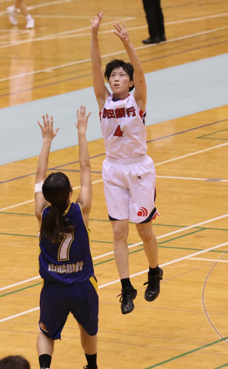 みししっぴ 成田麻沙美選手 昨日は3p 5本 全てフリーじゃなくてタフショットだった あと運動能力が男子ぽくてドライブがかっこよかった かっこかわいい系バスケ女子 秋田銀行 全日本実業団バスケ